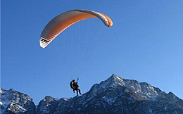 Voli in biposto col parapendio